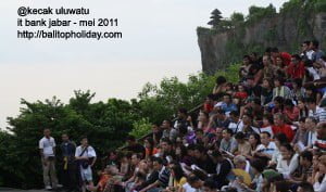 menonton-kecak-uluwatu